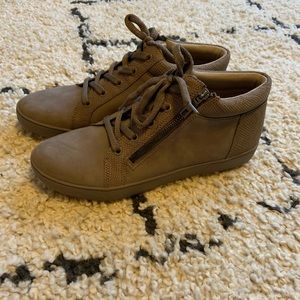 Naturalizer High Top Sneaker